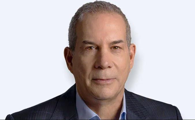 名记：道奇执行副总裁朗-罗森或将参与湖人日常运营