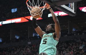 kaiyun sports-称霸内线！马威9中8高效拿下18分13板1助 正负值+15