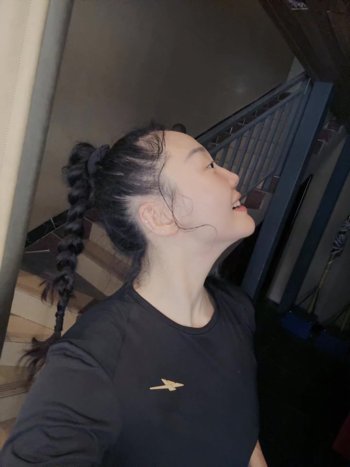 开云APP下载-武桐桐晒日常随笔：时间只会摧毁不坚固的东西 将生活调成喜欢的