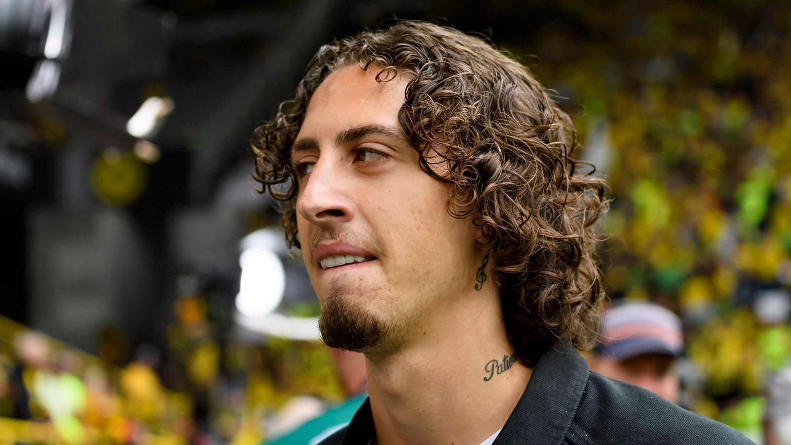 开云在线-德媒：多特高价购入的新援席尔瓦将长期缺阵，引发球迷不满