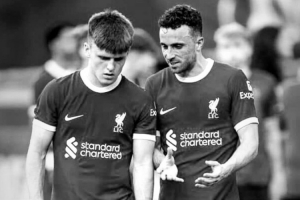 队友本-多克社媒晒合照悼念若塔：愿上帝与你的家人同在