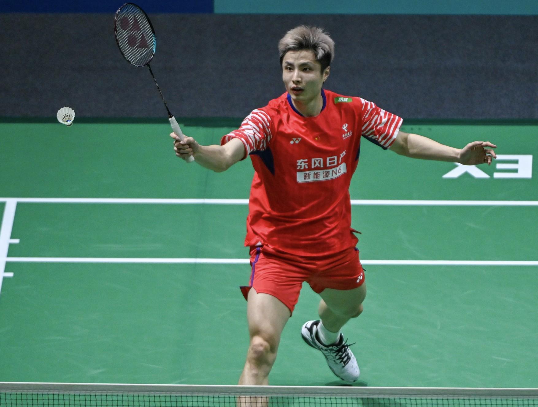 开云APP下载-全英羽毛球赛：卫冕冠军石宇奇1-2不敌拉克什亚，遭遇一轮游